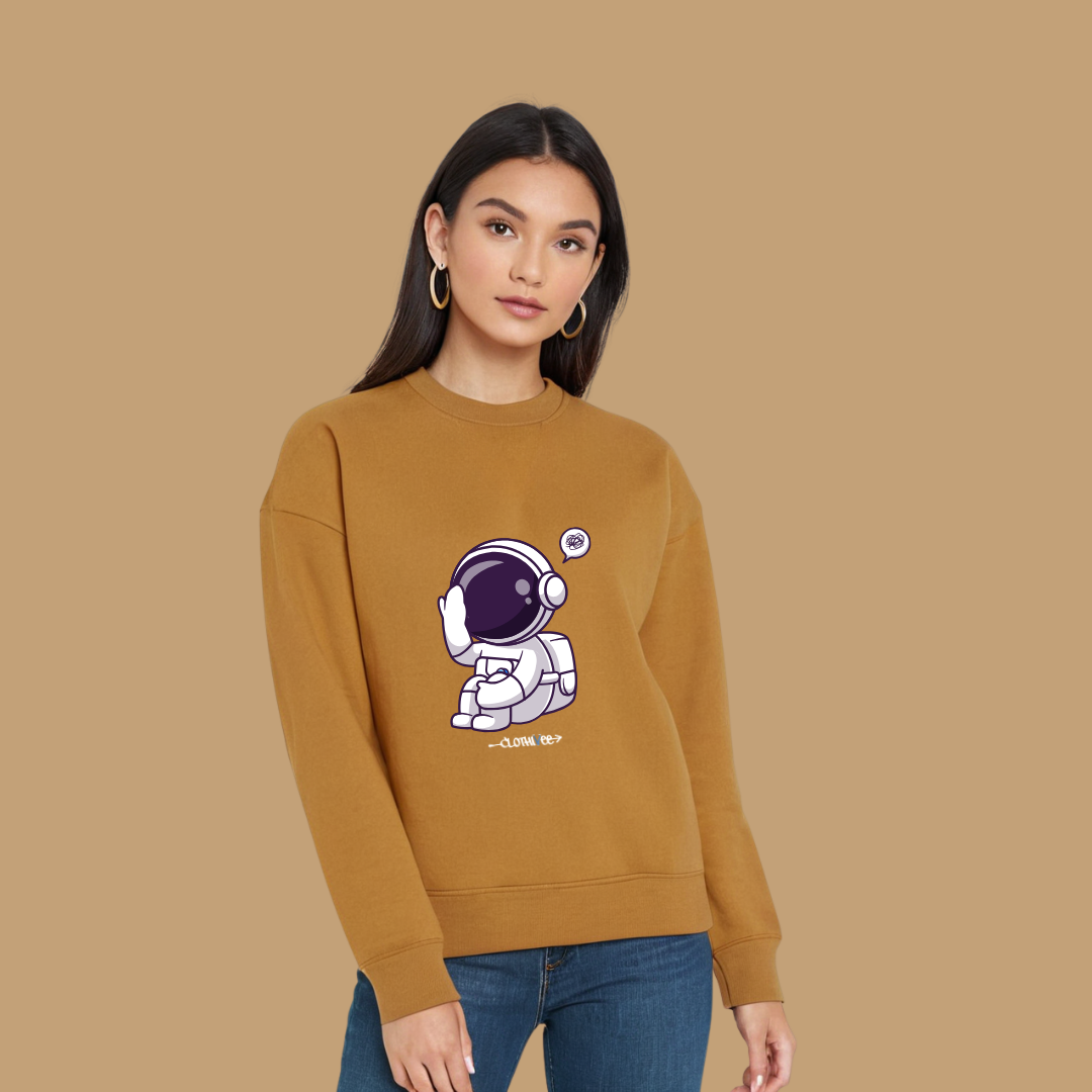 Clothivee Chillin Astronaut Women Sweatshirt